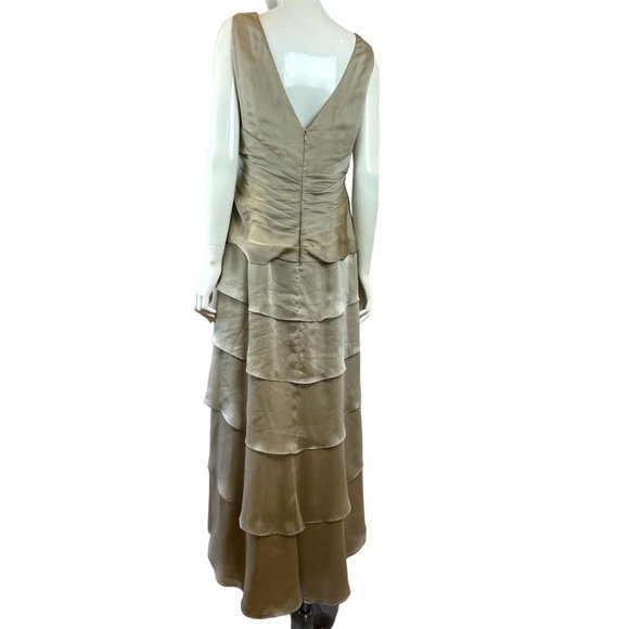 Jade Women Pleated Front Prom Dress Layered Ruffle Sleeveless Clay Gray Size 12 - Picture 2 of 8